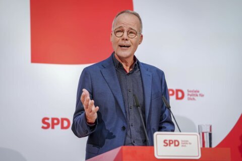 German leader Scholz’s party moves fast to replace an official in a key campaign post