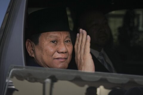 Indonesia swears in ex-general Prabowo Subianto as president