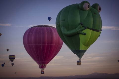 Not exactly smooth sailing at the 52nd Albuquerque balloon fiesta after 4 incidents