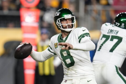 Despite addition of Adams, Rodgers and Jets reeling after another loss