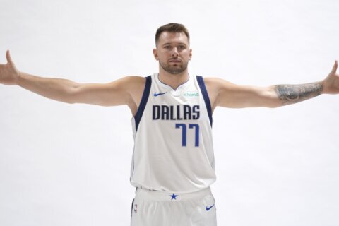 Mavs star Luka Doncic injures calf in preseason practice, will be evaluated in a week