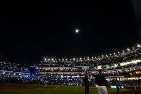 Hit the lights: Mets outfit Citi Field for electric light shows