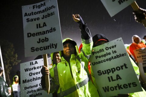 Dockworkers may have the negotiating advantage in their strike against US ports