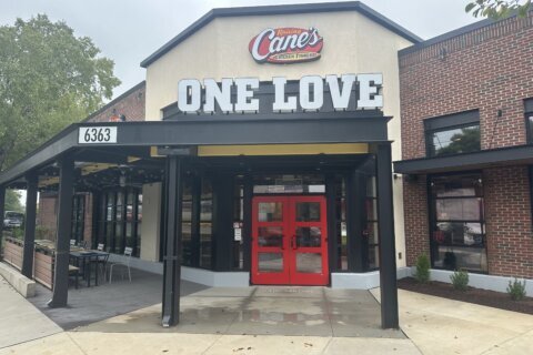 Raising Cane’s brings its chicken fingers to Seven Corners