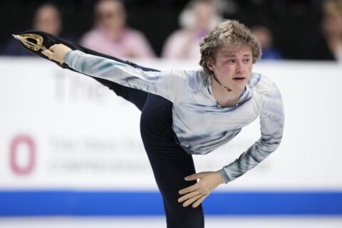 Ilia Malinin lands 4 quads — and a backflip — to win his third straight Skate America title