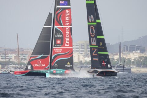 New Zealand opens up a 3-0 lead over Britain in America’s Cup final after almost crashing