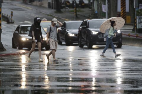 Typhoon Kong-rey hits Taiwan’s east coast, leaving 1 dead, hundreds injured