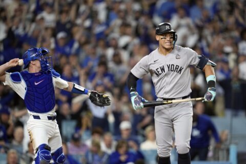 Slumping star Aaron Judge and Yankees hope to break out when World Series shifts to NY for Game 3