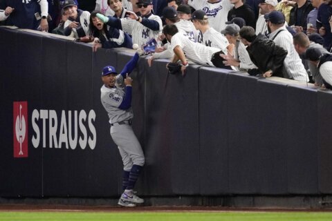 Yankees fans who interfered with Betts’ catch are banned from Game 5 of the World Series