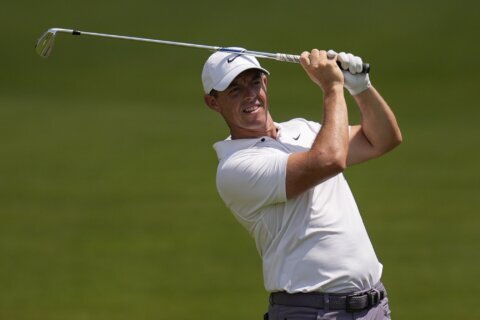 McIlroy felt ‘unimaginative’ with new swing as Fleetwood leads after shooting 62 in Abu Dhabi