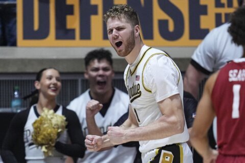 Trey Kaufman-Renn scores 26 points to lead No. 13 Purdue past No. 2 Alabama 87-78