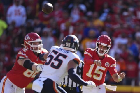 Double-digit deficits are barely a speed bump for Patrick Mahomes and the Chiefs