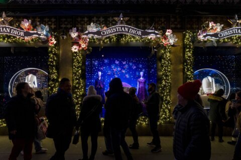 Saks Fifth Avenue’s holiday light display in Manhattan changing up this season