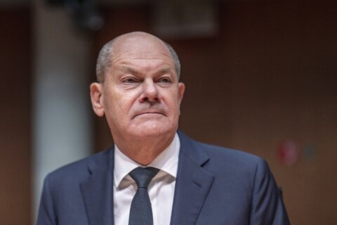 Germany’s Scholz discusses Ukraine with Russia’s Putin in first such call in 2 years