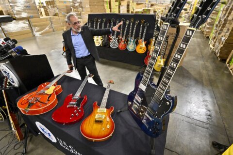 More than 3,000 fake Gibson guitars seized at Los Angeles port