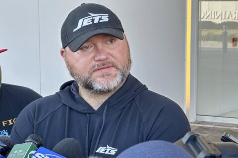 Jets fire general manager Joe Douglas after team goes 3-8 to start the season, AP source says