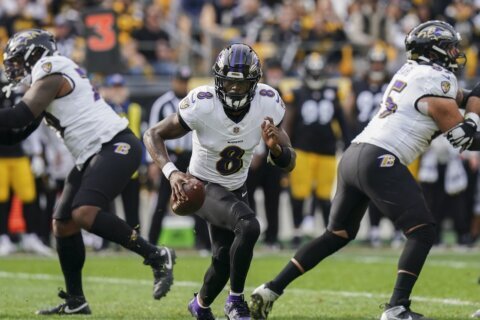 Ravens’ Jackson and the NFL’s top-ranked offense fail to stop AFC North rival Steelers — again