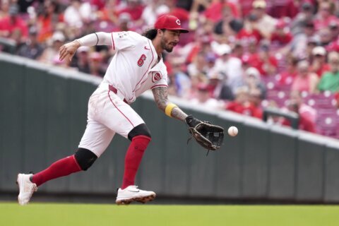 Royals acquire second baseman Jonathan India from Reds for right-hander Brady Singer