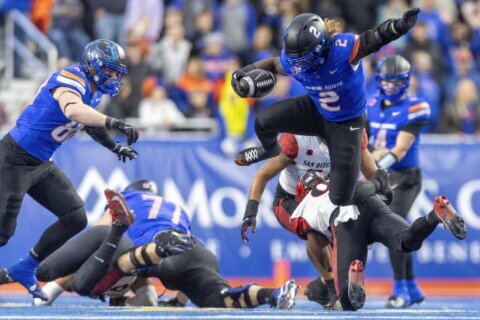 Ashton Jeanty, Maddux Madsen help No. 15 Boise State rout San Diego State 56-24