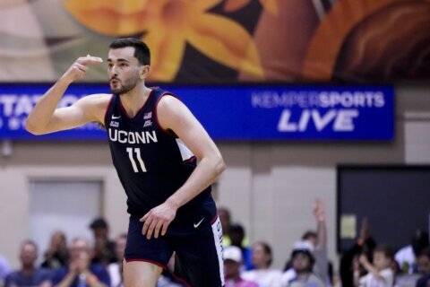 Karaban goes to hospital with head injury after No. 2 UConn’s loss to Dayton in Maui Invitational