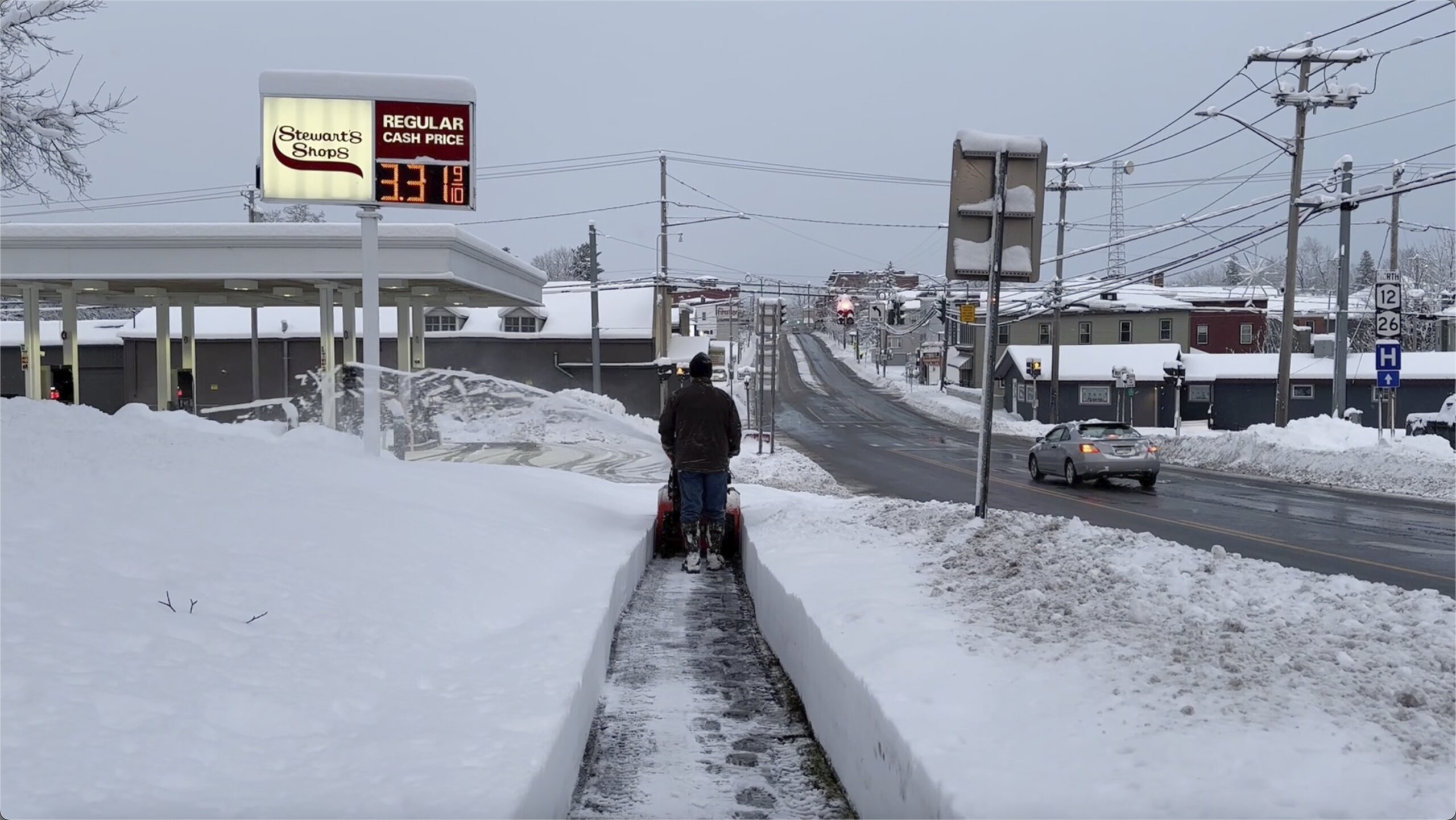 Heavy snow and numbing temperatures keep parts of the US in a deep freeze – WTOP News