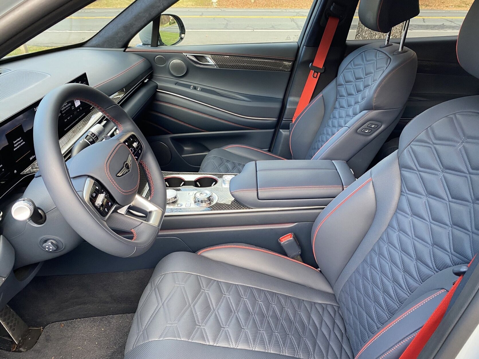 Interior of the Genesis GV80 Coupe