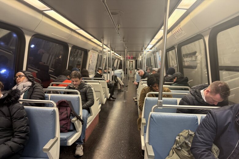 Metro Board Expected to Approve Budget for Full Automation of Red Line, System’s Oldest Route