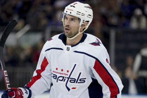 2-time Stanley Cup winner Justin Schultz announces his retirement after 12 NHL seasons