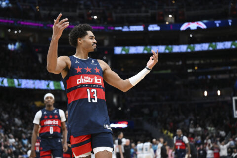 Poole’s 3-pointer with 8.1 seconds left lifts Wizards to a 113-110 win over Hornets