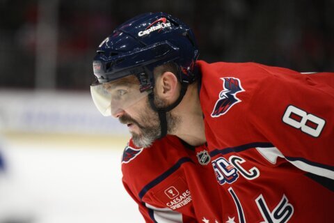 Alex Ovechkin takes part in a full Capitals practice. He could return Saturday at Toronto