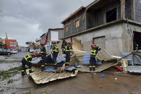 France rushes help to Mayotte, where hundreds or even thousands died in Cyclone Chido