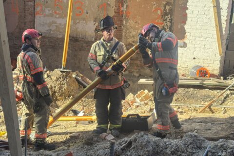 DC row house collapses, rescue operation to free trapped worker in progress