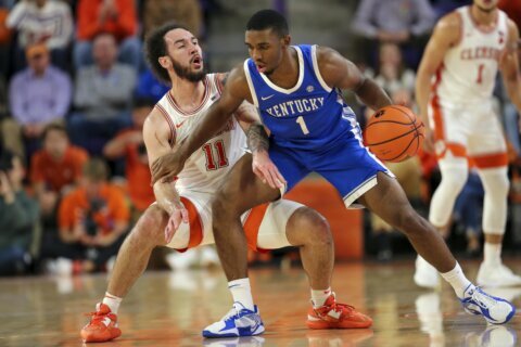 Wiggins, Schieffelin and Clemson’s defense hold down No. 4 Kentucky for a 70-66 win