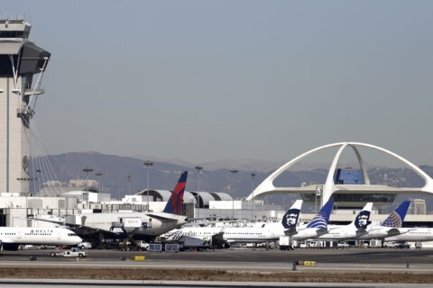 A jet carrying the Gonzaga men’s basketball team ordered to stop to avoid collision at LAX