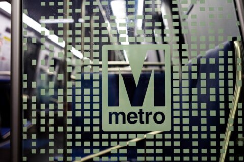 Free fares for New Year’s Eve — and other Metro holiday updates