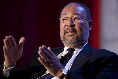 Richard Parsons, prominent Black executive who led Time Warner and Citigroup, dies at 76