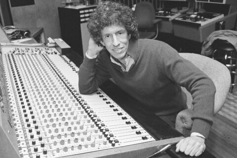 Richard Perry, record producer behind ‘You’re So Vain’ and other hits, dies at 82