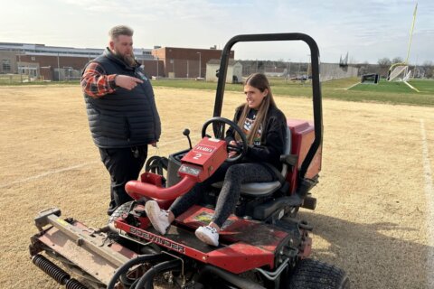 Prince William Co. school’s turf grass program gets equipment, scholarships through Toro partnership