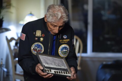 2 Pearl Harbor survivors, ages 104 and 102, return to Hawaii to honor those killed in 1941 attack