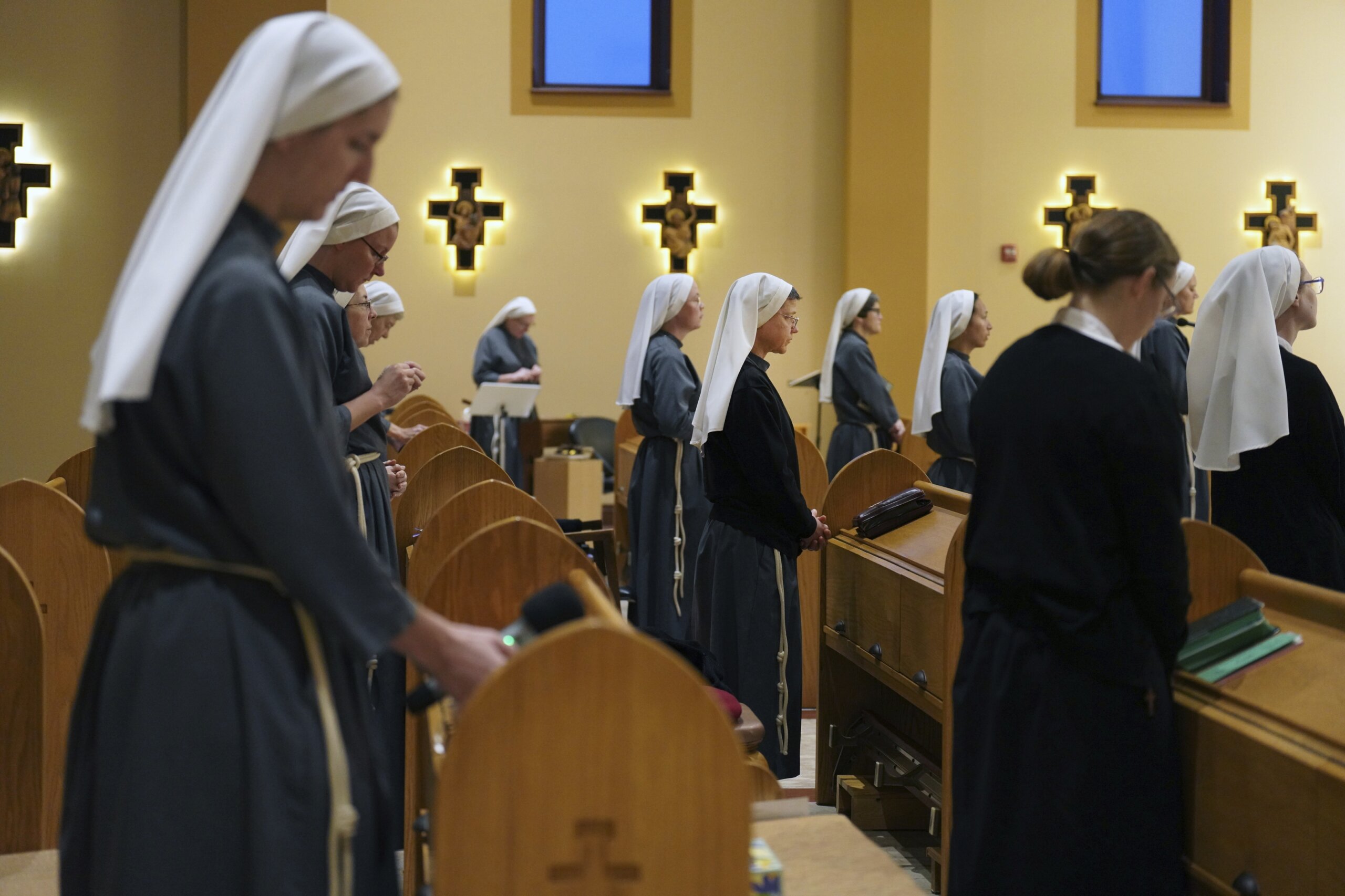 Young Women Embrace Radical Religious Life Amid Modern Challenges