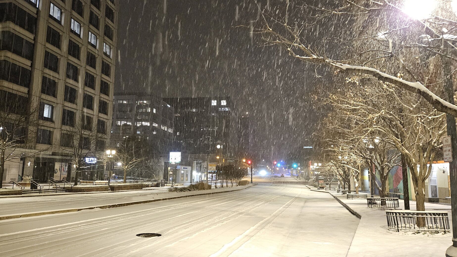 Snow falling outside WTOP's headquarters