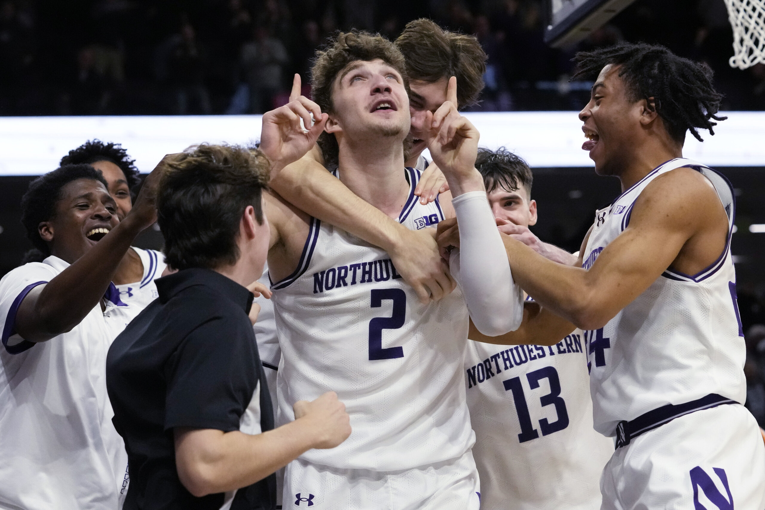 Northwestern beats Maryland 76-74 on Nick Martinelli’s jumper just before the OT buzzer – WTOP News