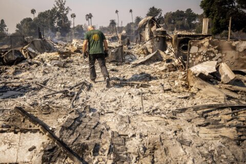 Strongest winds in over a decade could increase fire risk to dry Southern California