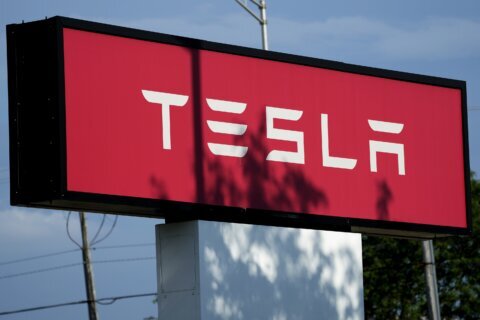 Tesla Q4 results fall short of forecasts. Musk sees unsupervised full self-driving in Texas in June