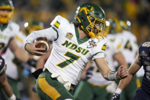 North Dakota State wins 10th FCS title as Miller accounts for 4 TDs in 35-32 win over Montana State