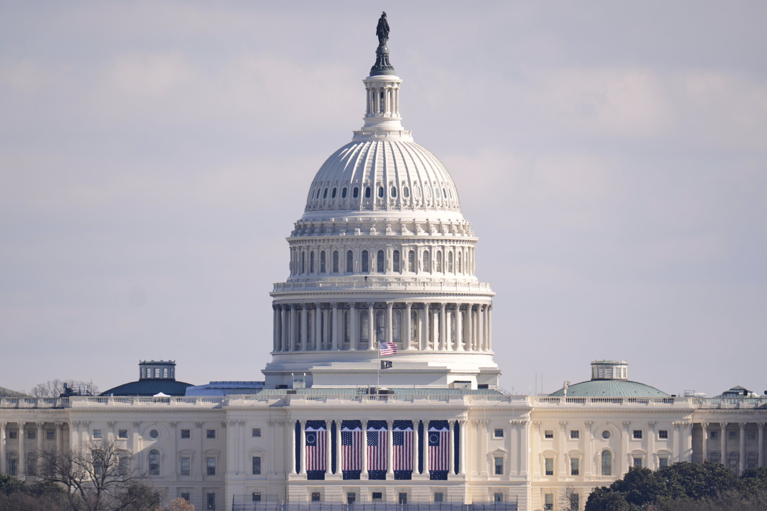 Armed man arrested at Capitol after threatening to kill Trump cabinet members, police say post image