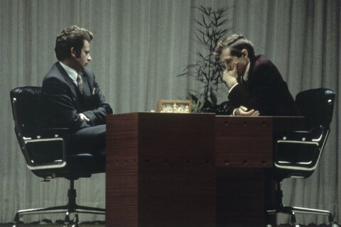 Boris Spassky, Soviet chess champion who lost famed Cold War-era match to Bobby Fischer, dies at 88