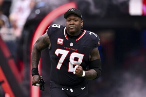 Commanders agree to sign DT Javon Kinlaw, acquire LT Laremy Tunsil from the Texans, AP source says