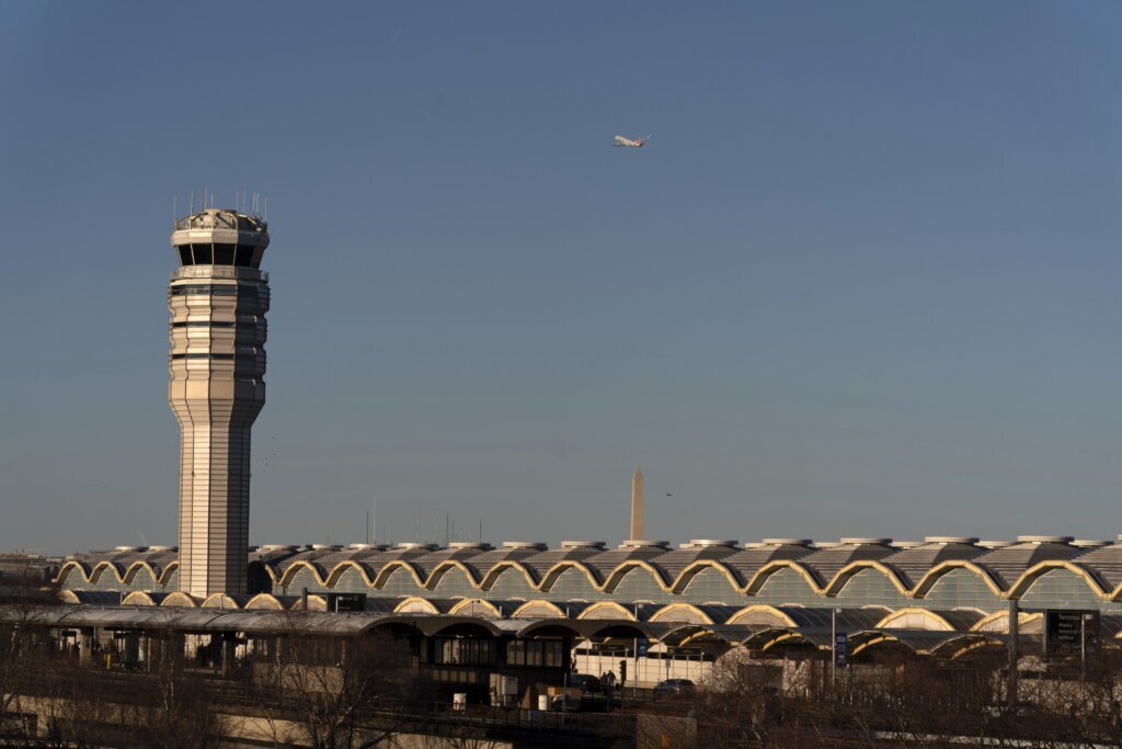 Fairfax Co. leaders briefed on ‘no-brainer’ solutions to plane noise complaints south of Reagan Airport