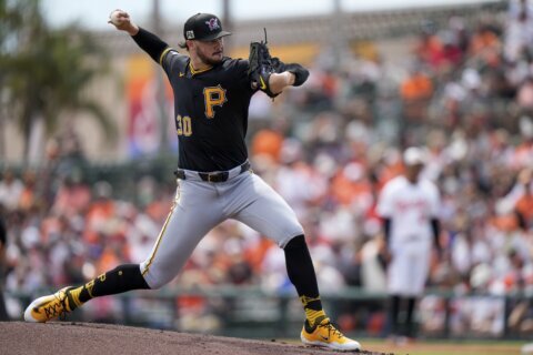 Pirates’ Skenes showcases expanded arsenal in 1st Grapefruit League appearance of year